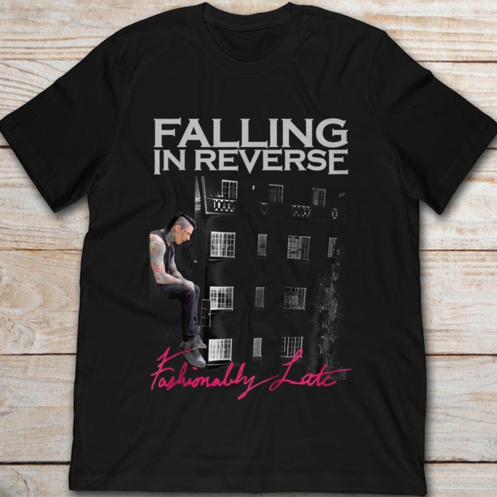 Falling In Reverse Shirt - Picture 4 of 5